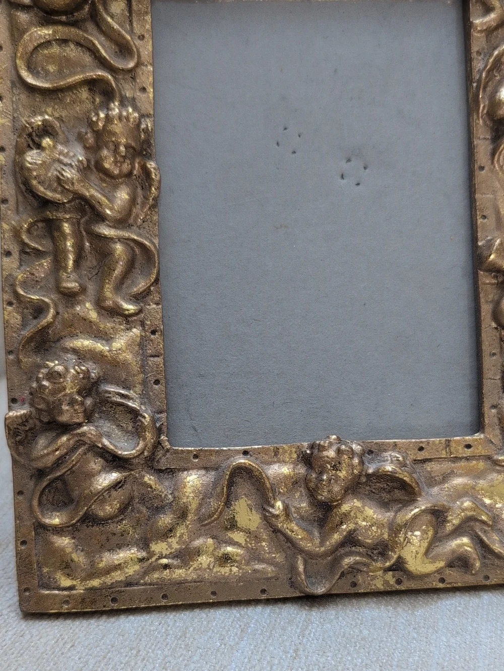 Ornate Gold Cherub Picture Frame - Decorative Home Accent 3.5 x 5 Photo Opening